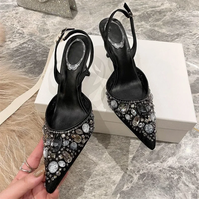 Baotou น้ําเพชรลูกไม้คริสตัลรอ - Water Shoes บทวิจารณ์และราคา